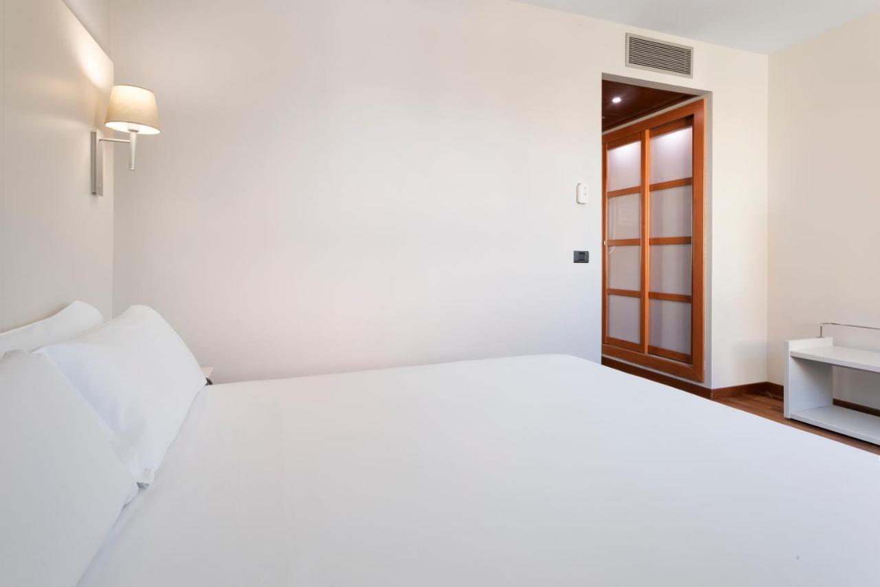 B&B Hotel Elche Luaran gambar