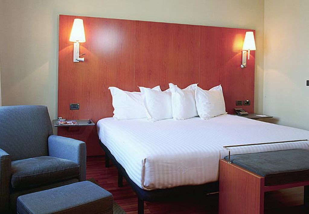 B&B Hotel Elche Bilik gambar