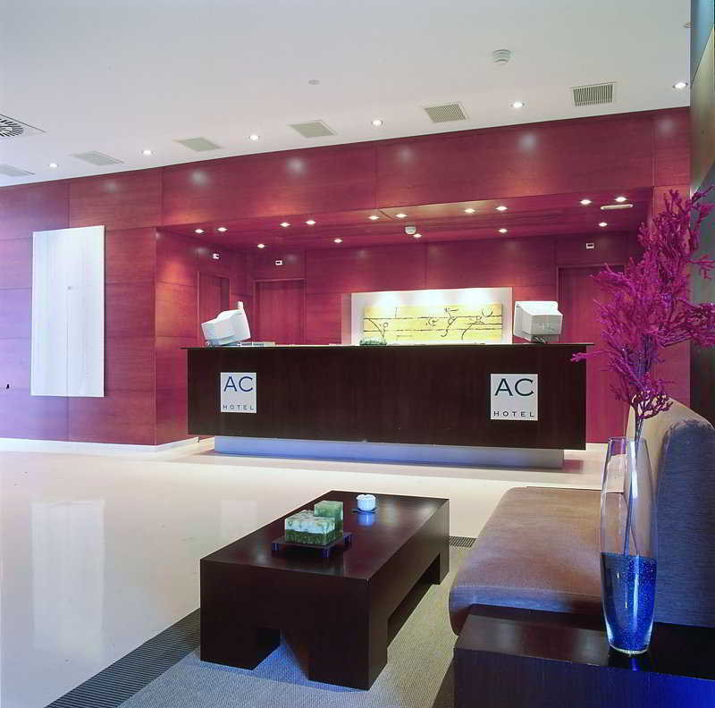 B&B Hotel Elche Dalaman gambar